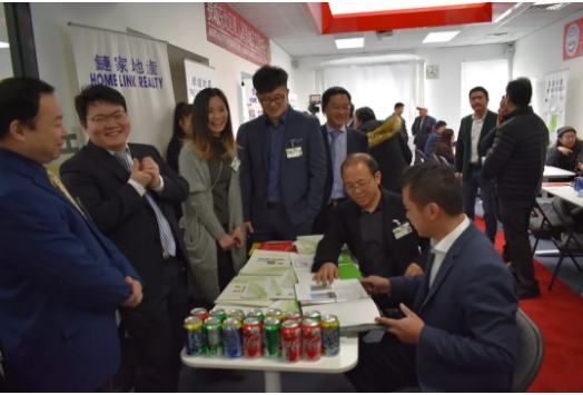 费城东北区华商会赞助东北费城公益协会举办