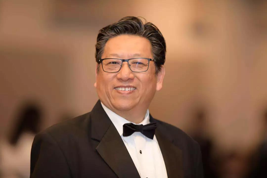 男高音歌唱家费越