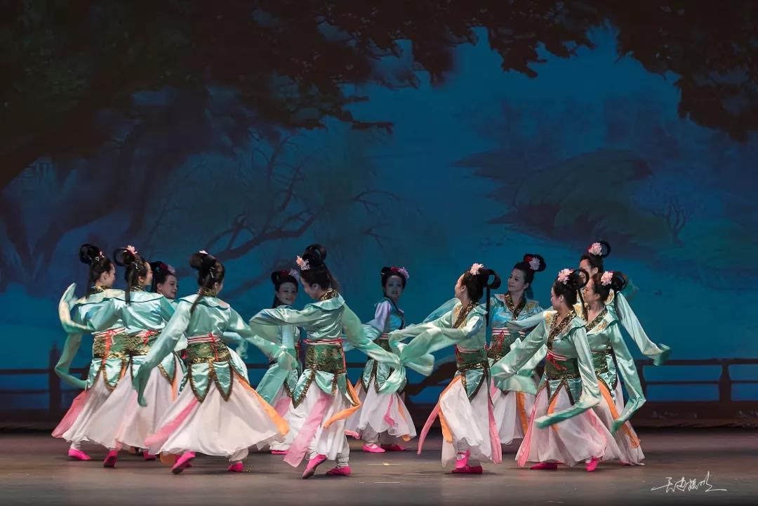 光华中文学校芳华舞蹈团