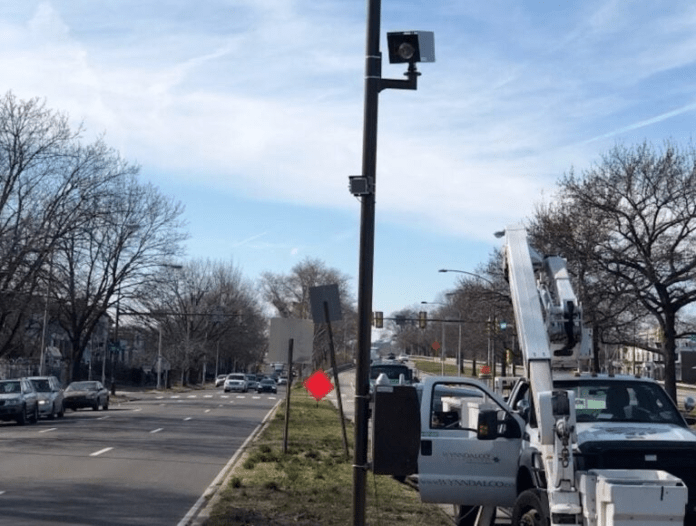 闯红灯罚 闯红灯罚