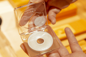 珂莱欧（CLIO）气垫BB霜小磁铁定妆遮瑕3