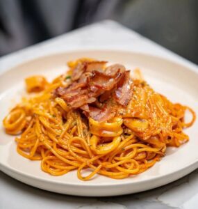 辣泡菜培根意面