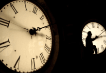 夏令时本周日结束, 记得把钟拨回一小时; 黑客入侵宾大, 骂学校威胁泄漏学生信息; 州长拨款$500万应对粮食券停发 DST