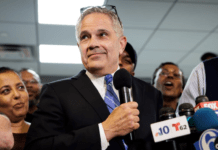 UPS货机在肯塔基州坠毁, 4死11伤; 费城多家餐厅遭遇假评攻击; 费城地方检察官成功连任第三届 连任