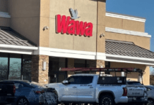 无REAL ID乘飞机明年或将付费$45; 费城一餐厅荣登“全美最佳新餐厅”榜单; 北费城女子持枪拒捕被击毙 Wawa