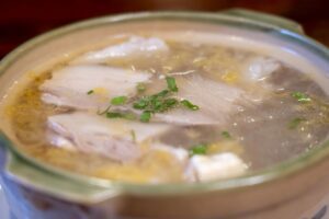 酸菜粉条汆白肉